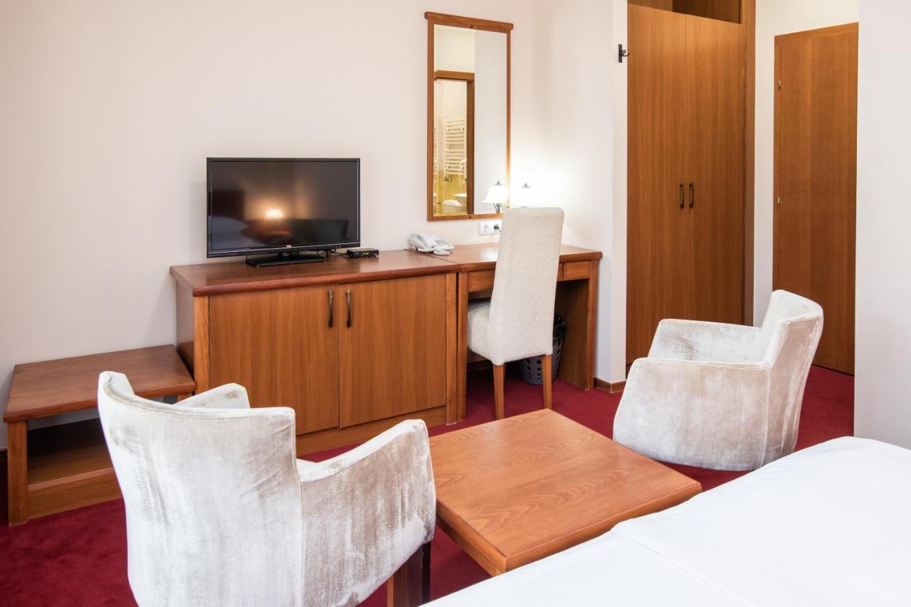 Hotel Vila Lago 팔릭 외부 사진