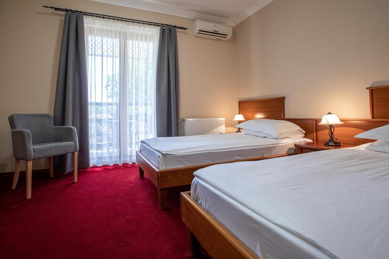 Hotel Vila Lago 팔릭 외부 사진