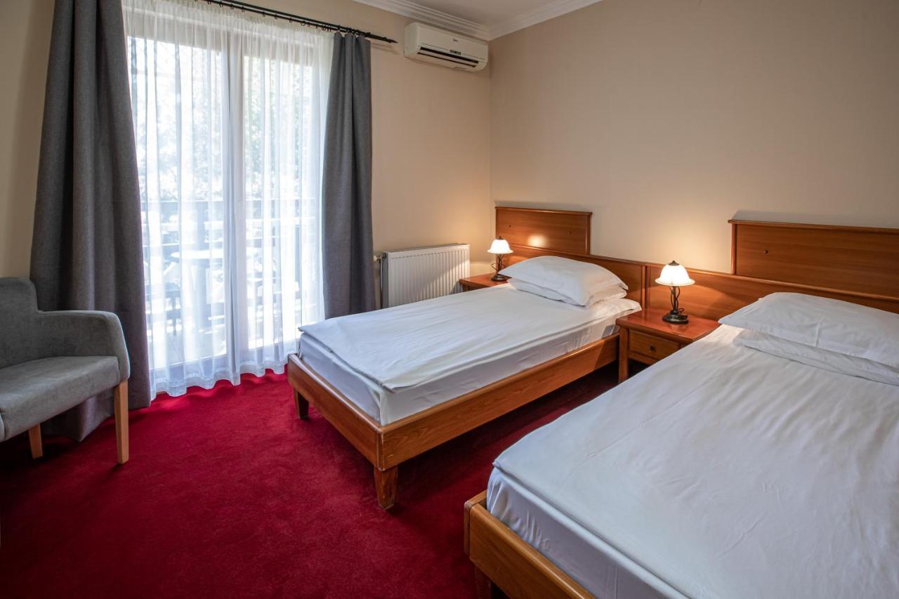 Hotel Vila Lago 팔릭 외부 사진