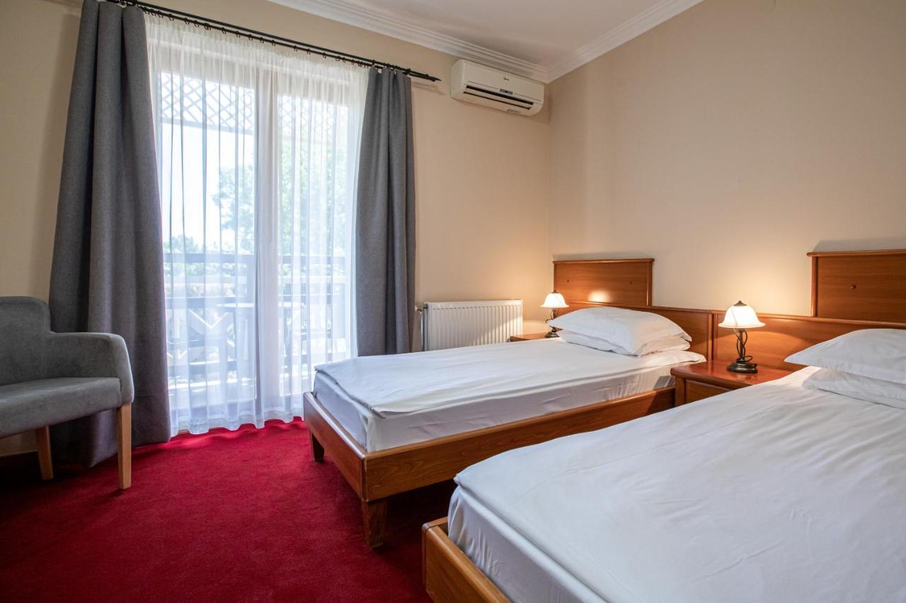 Hotel Vila Lago 팔릭 외부 사진